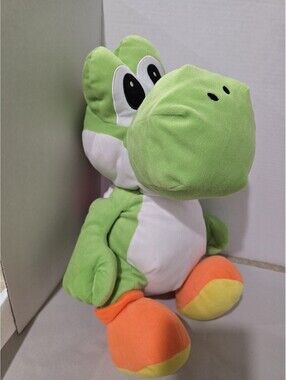 Super Mario Bros Yoshi Jumbo Plush 20” Stuffed Nintendo Shell Pouch Pocket Large